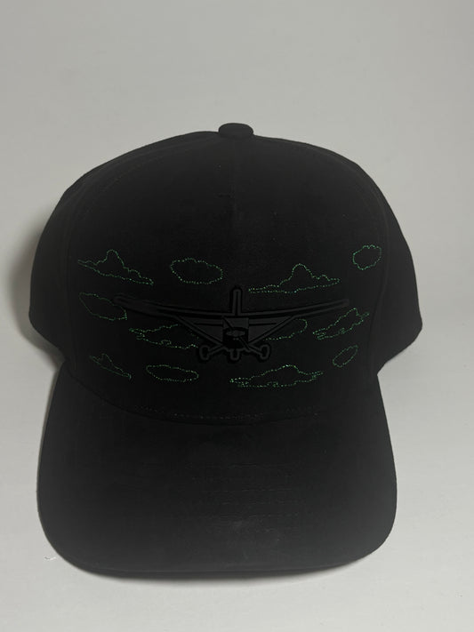 Avión entre las nubes